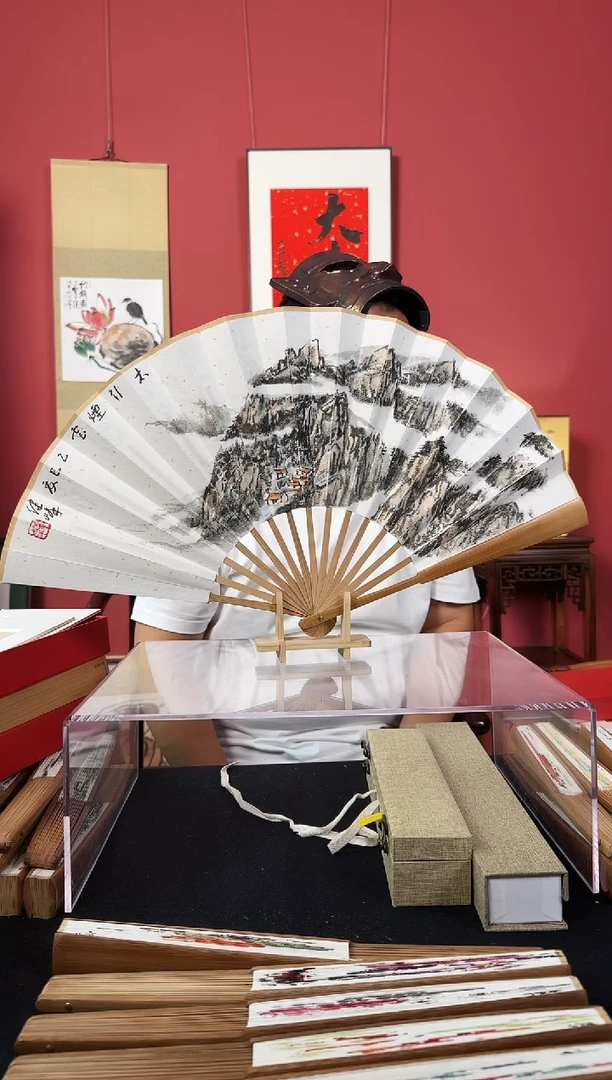 国画于健峰折扇作品