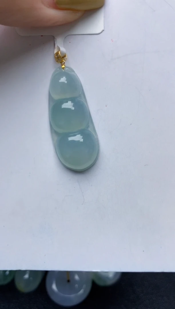 翡翠18K金镶嵌颈饰天然翡翠A货