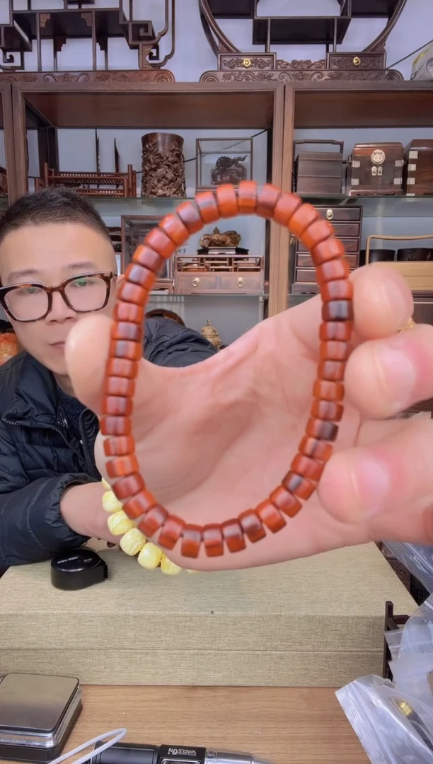 【闪购商品】乌木类书架498小叶紫檀4*7药片珠手串