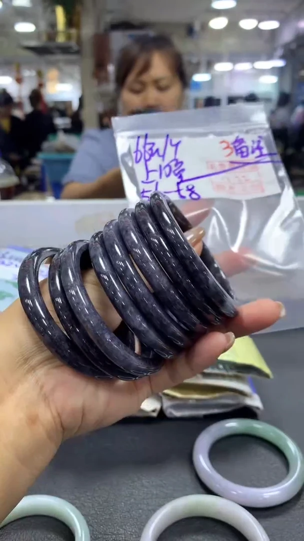 未镶嵌定制翡翠毛货需精细抛光+拍一发一+66