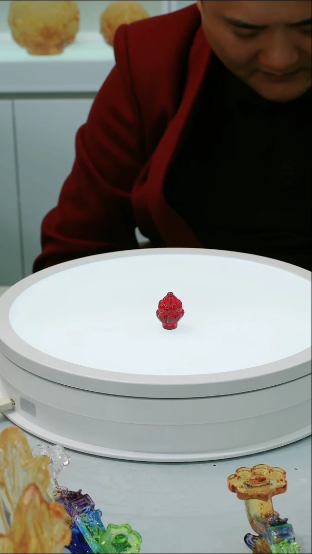泥塑古法琉璃红色菩提果摆件