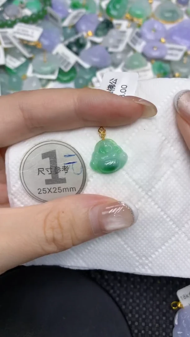 颈饰18K金镶嵌翡翠111111