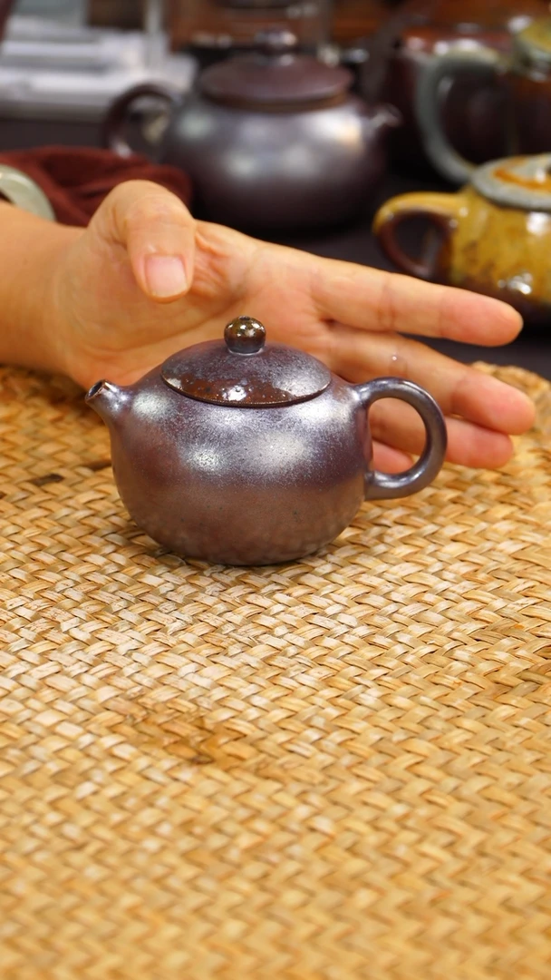 茶壶紫砂纯柴烧，天然落灰