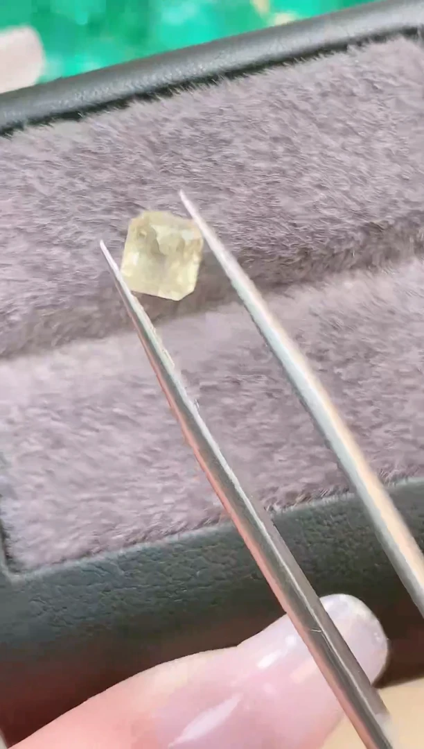 裸石蓝宝石斯里兰卡黄蓝宝1.56ct