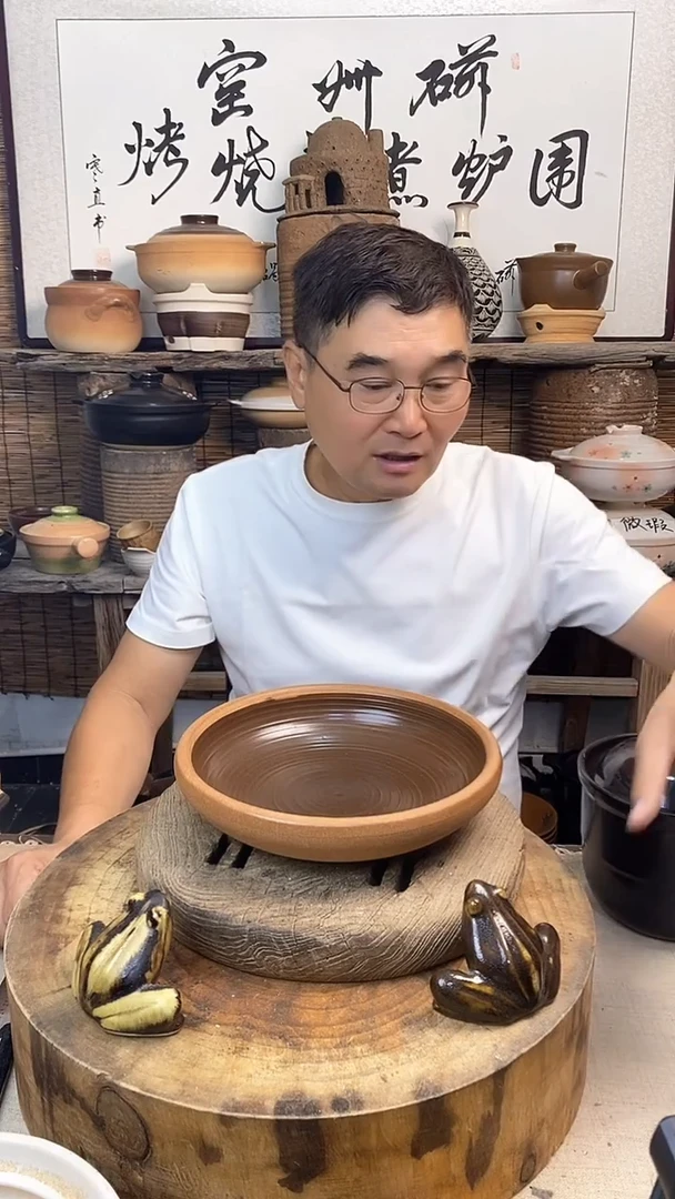 复古土菜钵（无盖）可干烧口径26厘米