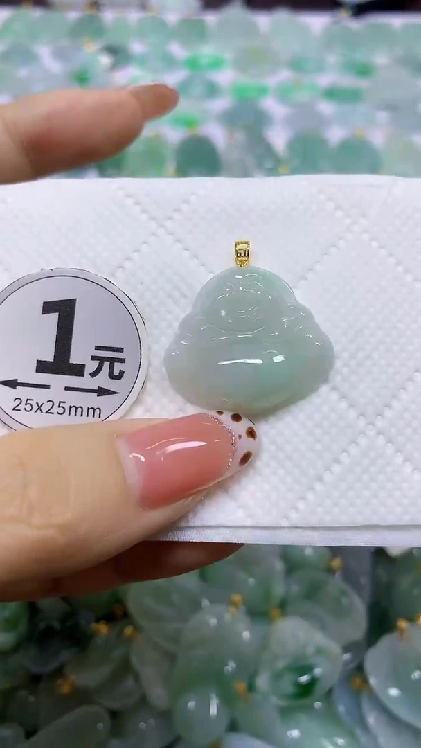 颈饰18K金镶嵌翡翠天然翡翠A货