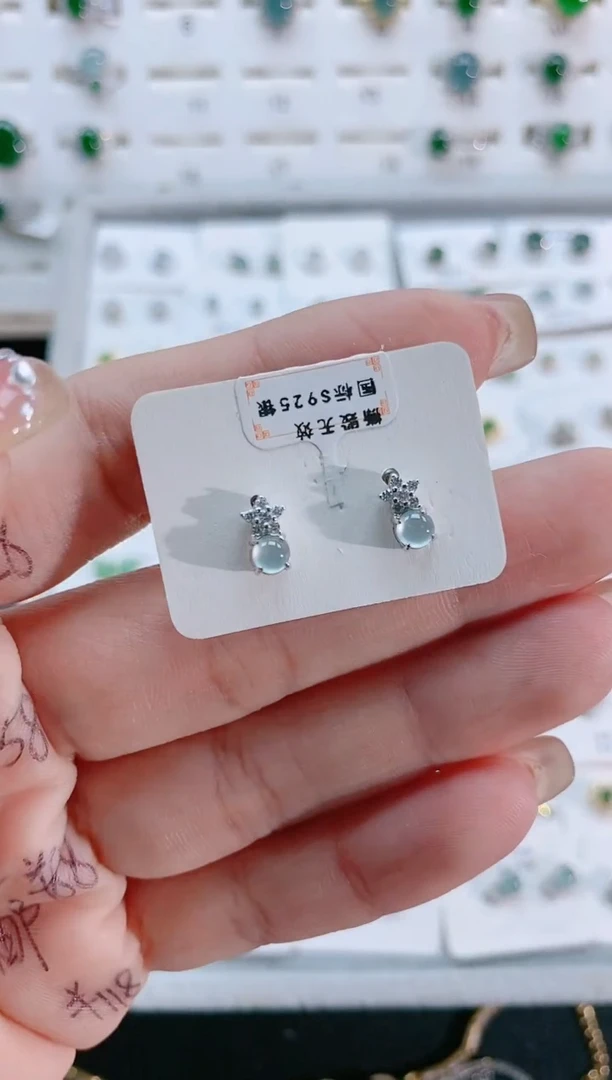 【闪购商品】翡翠耳饰银S925镶嵌天然翡翠