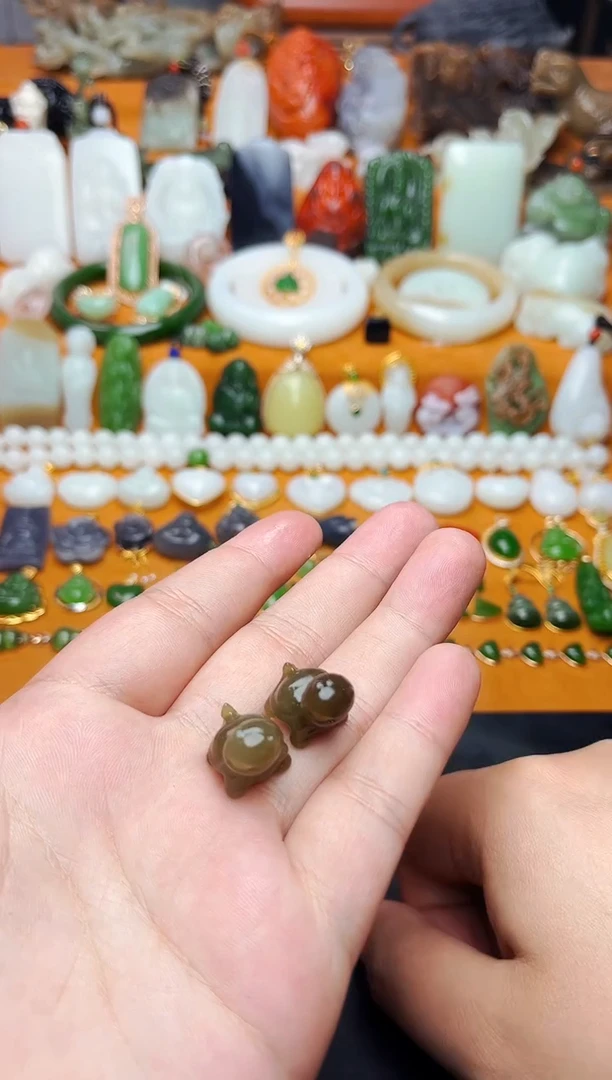 【闪购商品】和田玉颈饰未镶嵌乌龟01