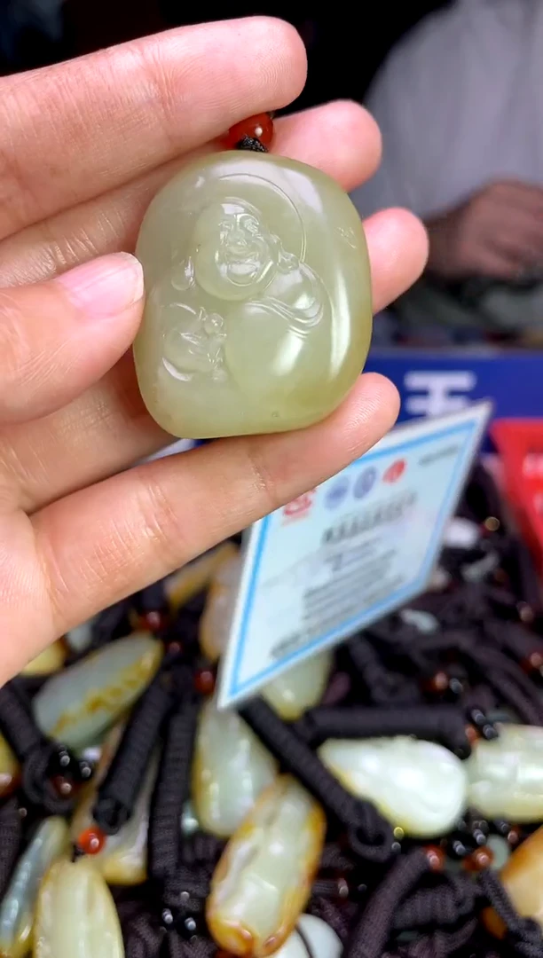 未镶嵌和田玉挂件1
