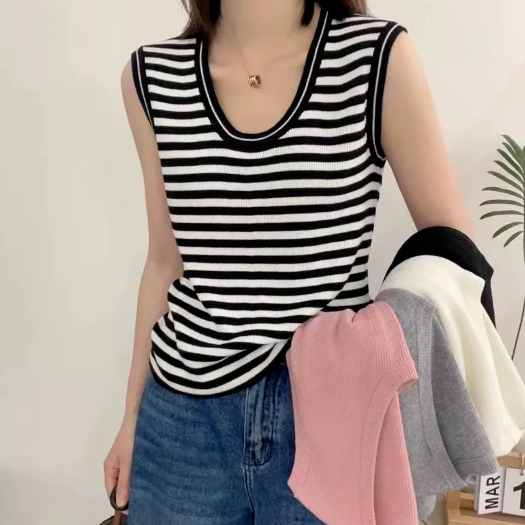 设计感条纹百搭宽松针织背心女2025新款春夏时尚通勤外穿吊带上衣