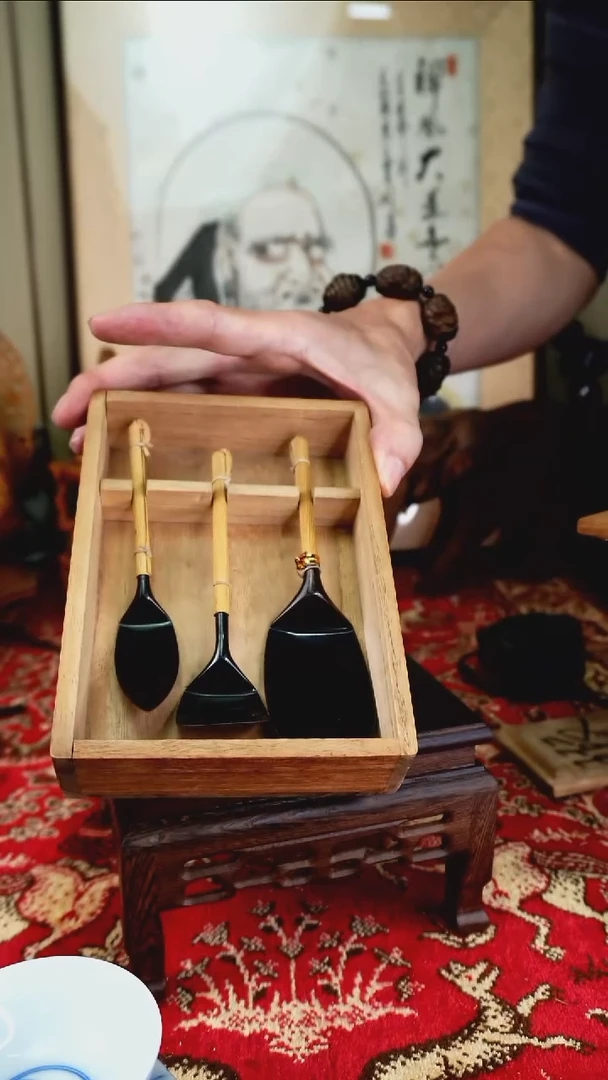 手工艺品琉璃瓷器