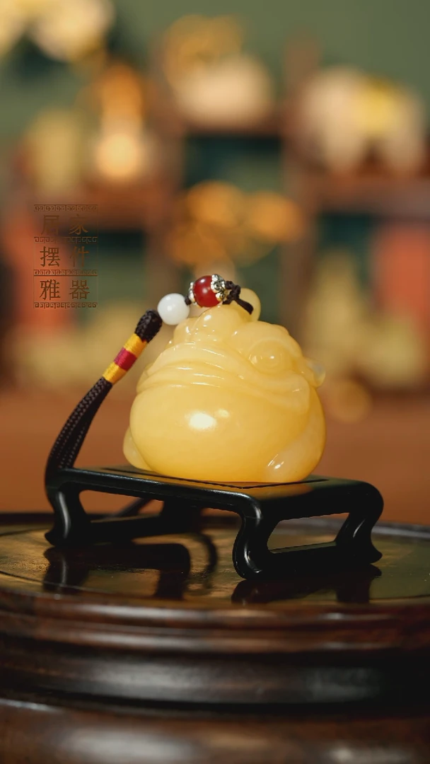 玉《三足金蟾》摆件