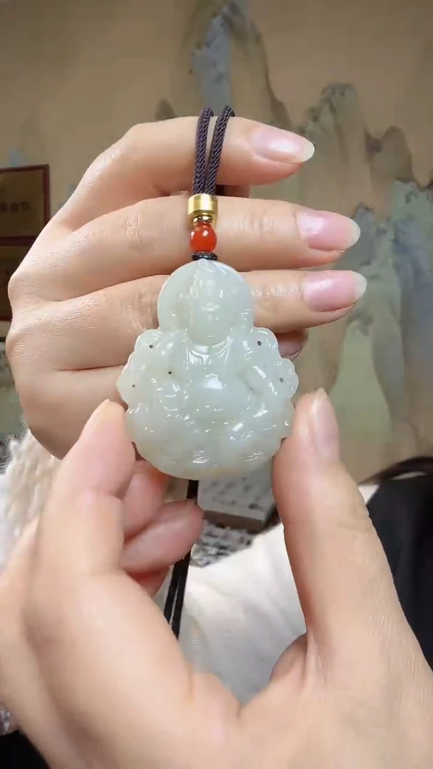 颈饰未镶嵌和田玉.