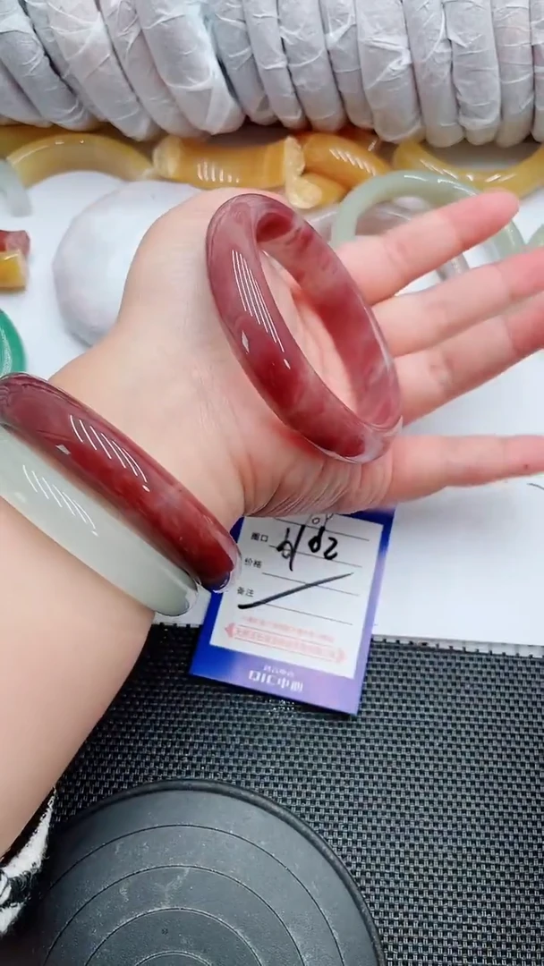 未镶嵌手镯石英质玉109-61-62