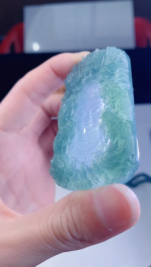 颈饰未镶嵌翡翠