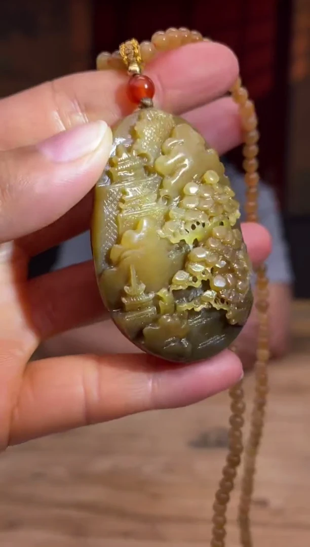 和田玉未镶嵌颈饰D573