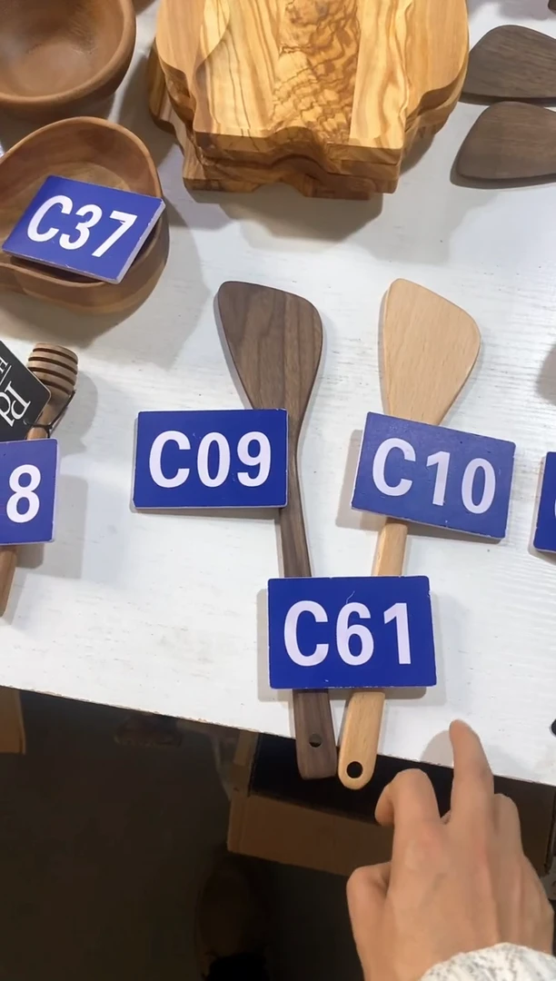 【闪购商品】木2025/2/17  C61