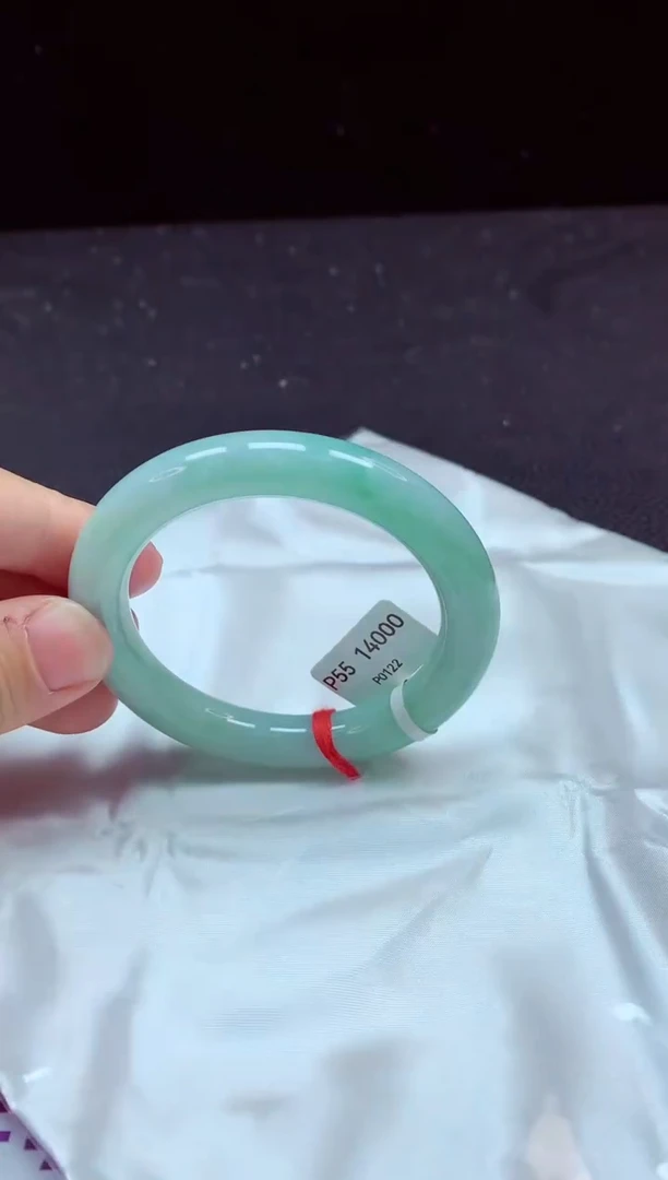 【闪购商品】翡翠手镯未镶嵌镯子55+