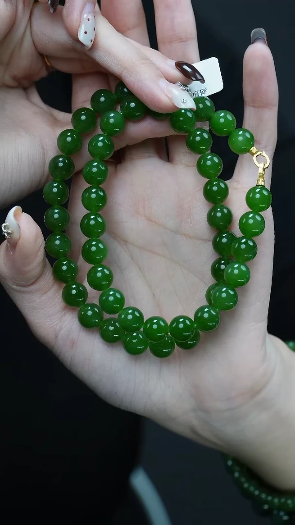 颈饰未镶嵌和田玉18