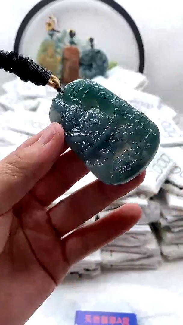 【闪购商品】翡翠颈饰未镶嵌文殊