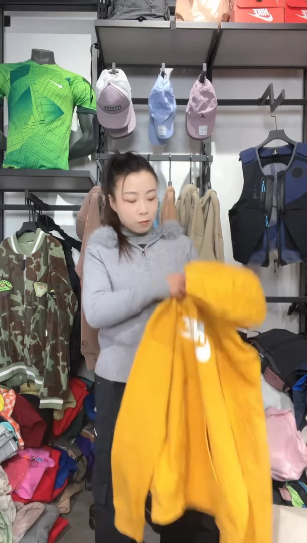 1301 闪购编码  运动卫衣裤以直播间过款为准 尺码.M