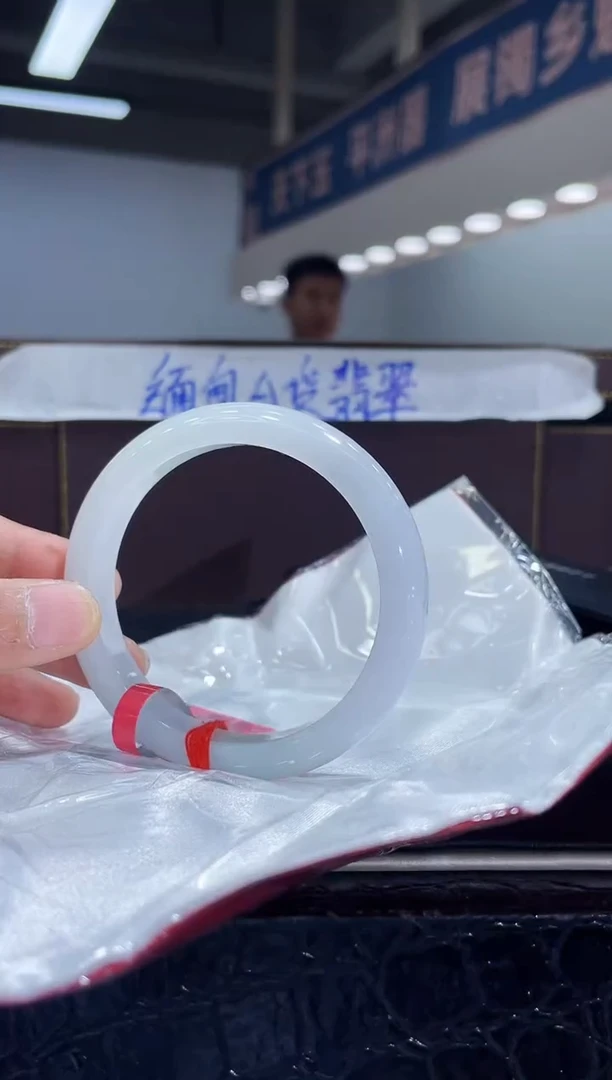 未镶嵌手镯翡翠7