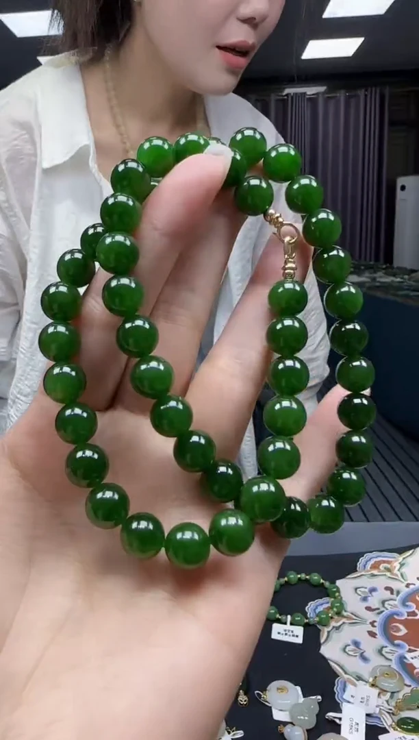 和田玉18K金镶嵌挂件1