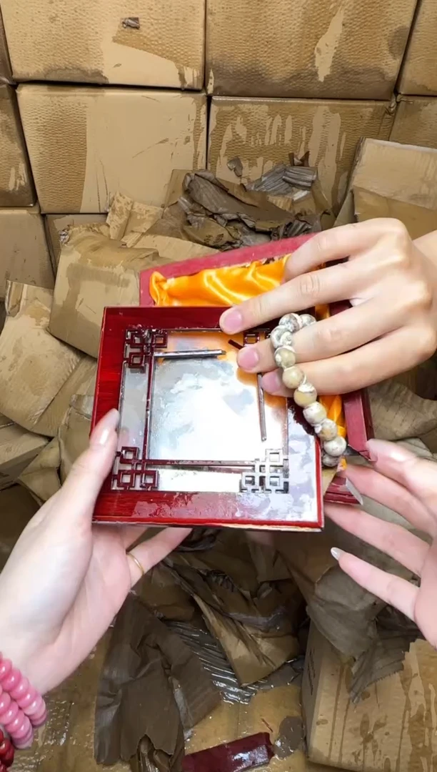 逢*精美手串（无礼盒）