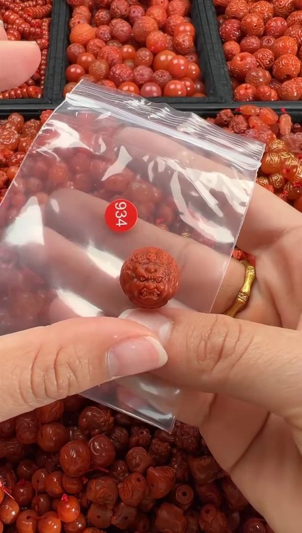 【闪购商品】南红玛瑙颈饰未镶嵌1