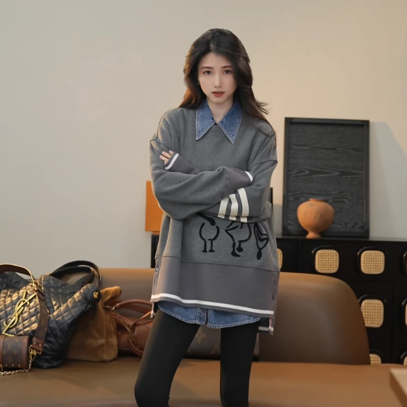 小乖逃休闲时尚灰色卫衣天鹅三条保暖百搭款S25569