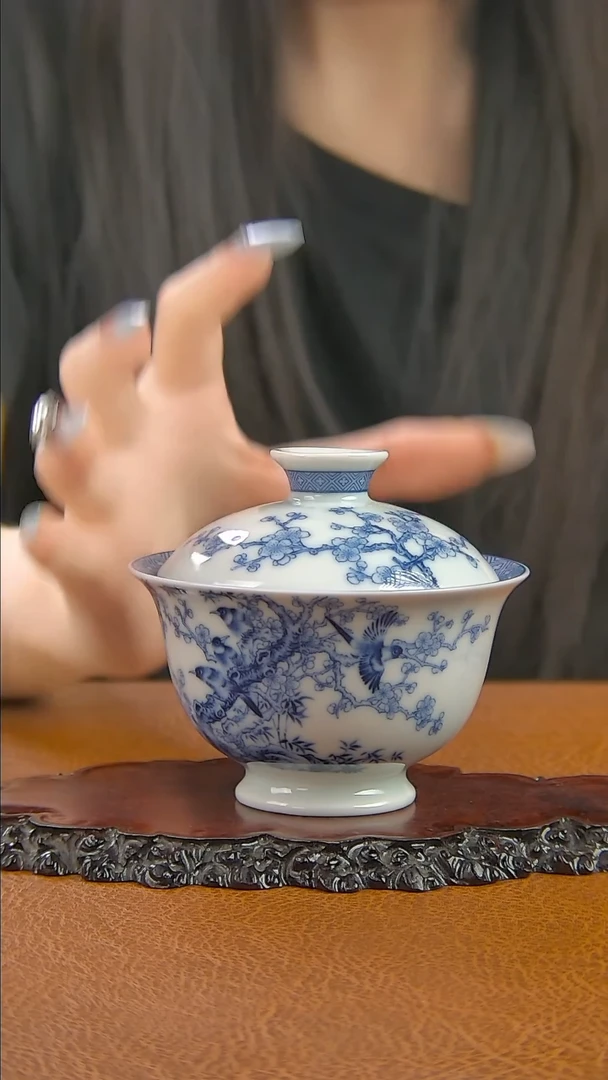 景德镇手工青花喜上眉梢盖碗