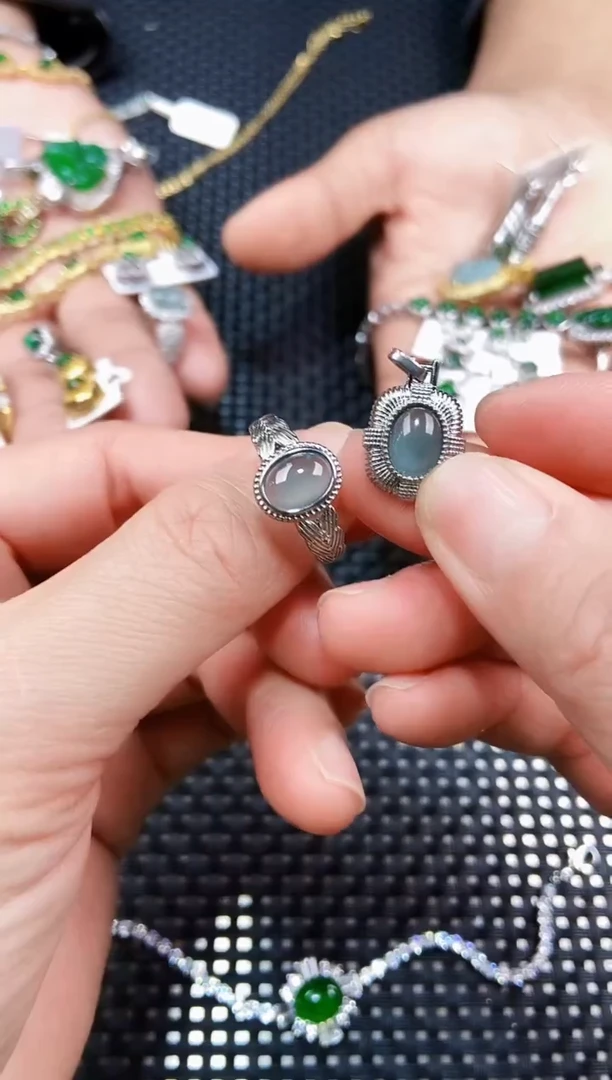 【闪购商品】翡翠吊坠(不含链)未镶嵌111111111