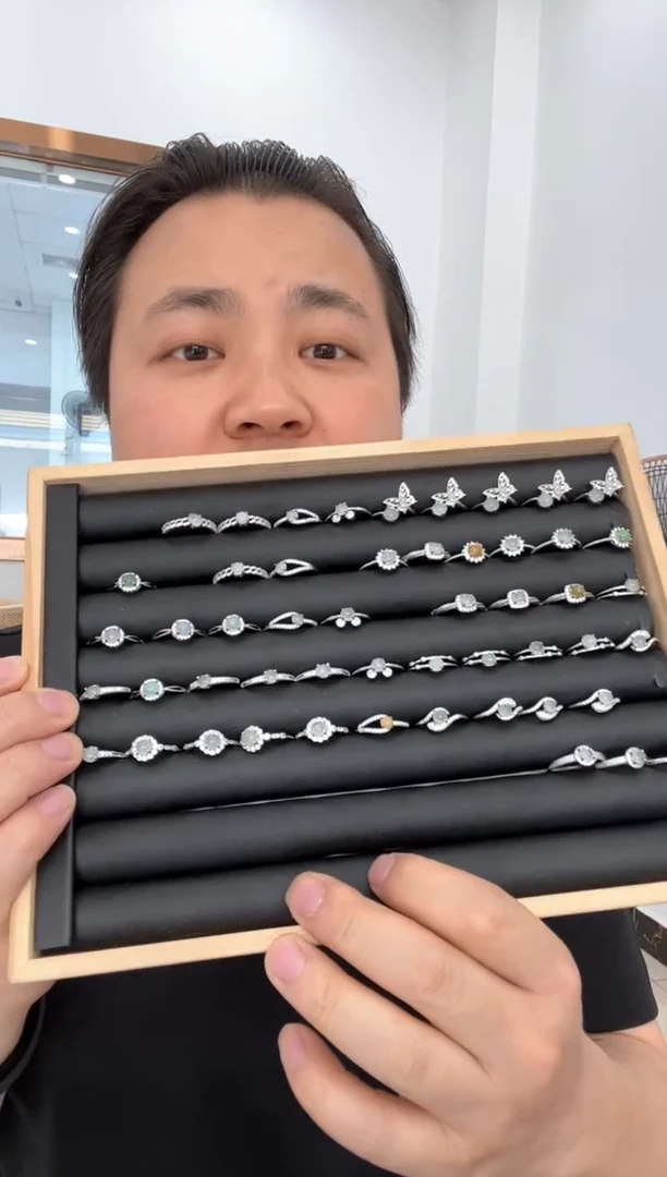 翡翠戒指未镶嵌戒指