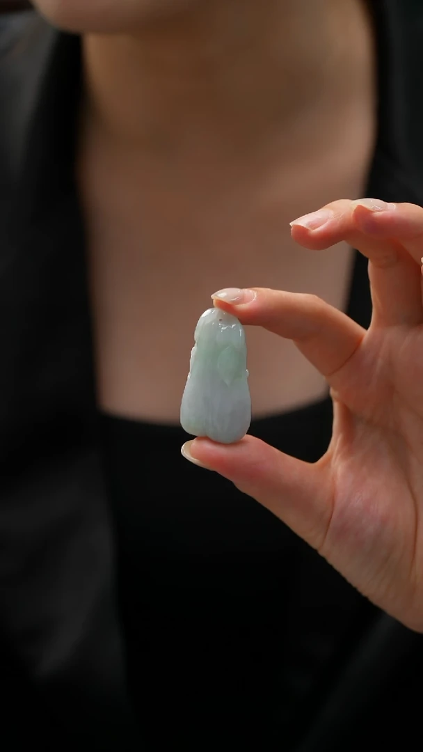 颈饰未镶嵌翡翠福瓜