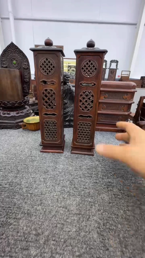 木弘*摆件一对（古今木器）