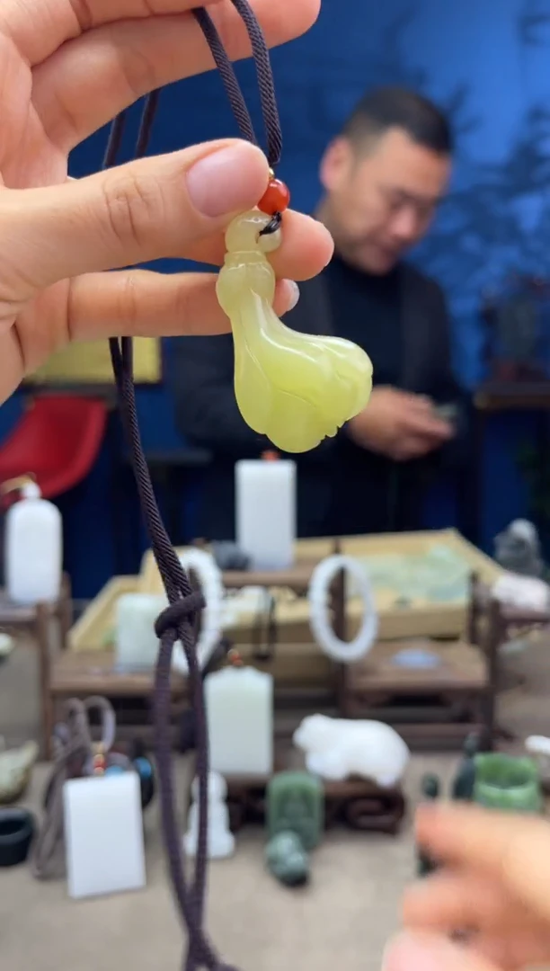 【闪购商品】和田玉颈饰未镶嵌1