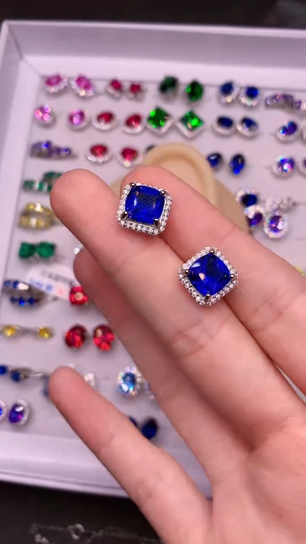 【闪购商品】蓝宝石耳饰银S925镶嵌.....