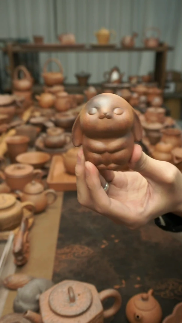 老岩泥原矿料  小兔子茶宠摆件