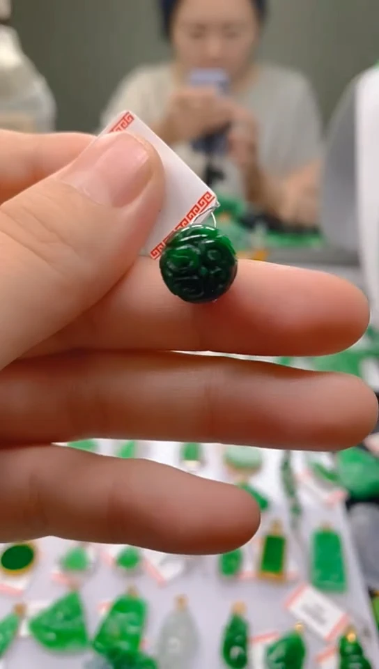 【闪购商品】翡翠颈饰未镶嵌新号开播，全场乱卖