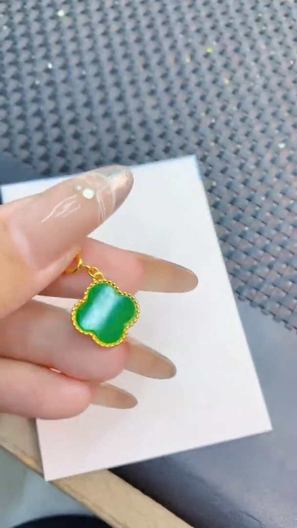 颈饰未镶嵌翡翠1