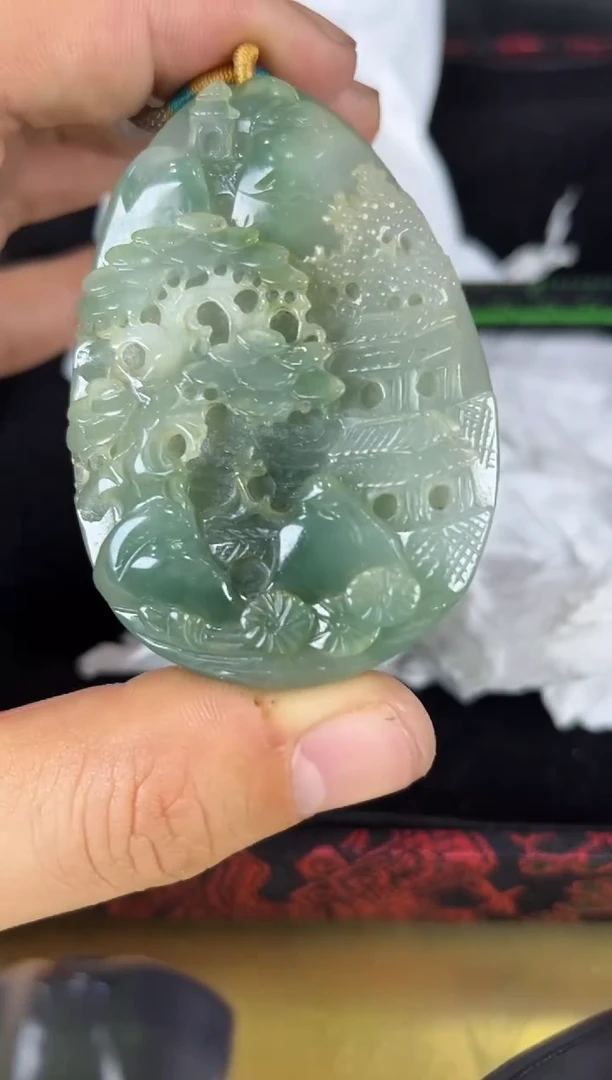 颈饰未镶嵌翡翠天然A货翡翠