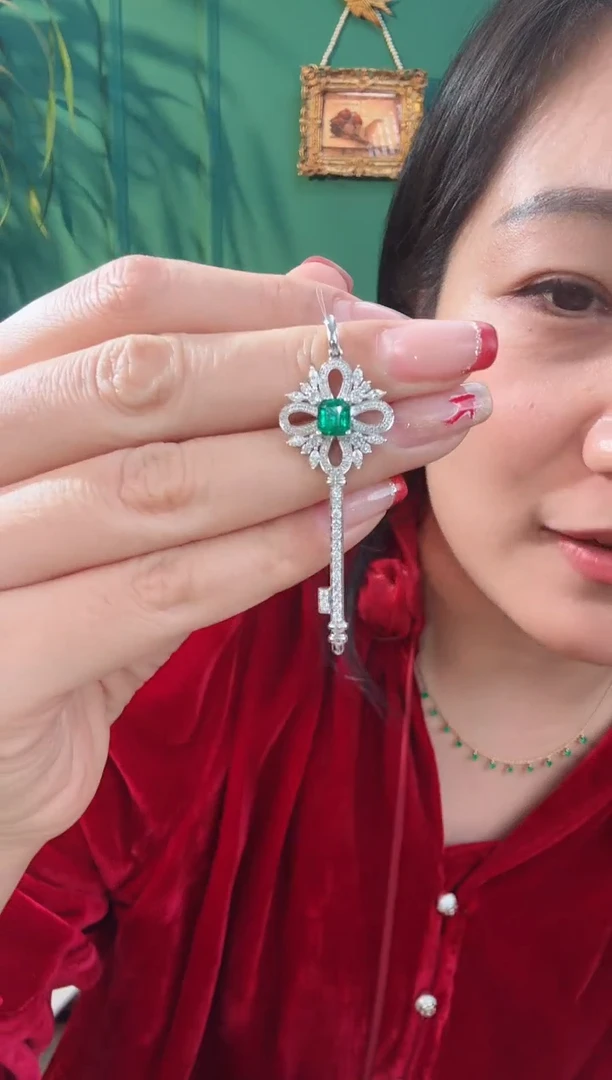 【闪购商品】祖母绿吊坠(不含链)18K金镶嵌阿富汗祖母绿满钻钥匙