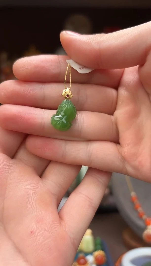 【闪购商品】和田玉AS105貔貅吊坠18K金镶嵌-