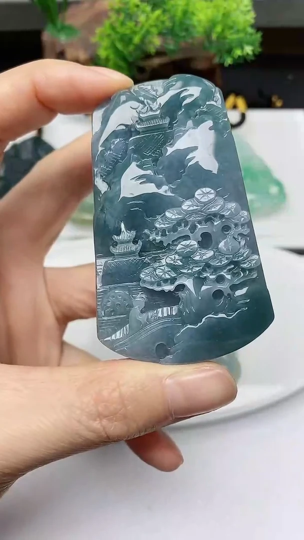 【闪购商品】翡翠颈饰未镶嵌