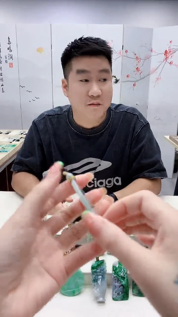 未镶嵌定制翡翠小****?5028ry-毛货挂件