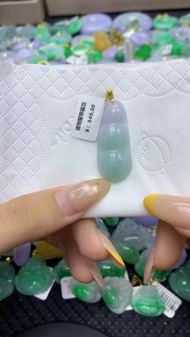 颈饰未镶嵌翡翠天然缅甸翡翠A货