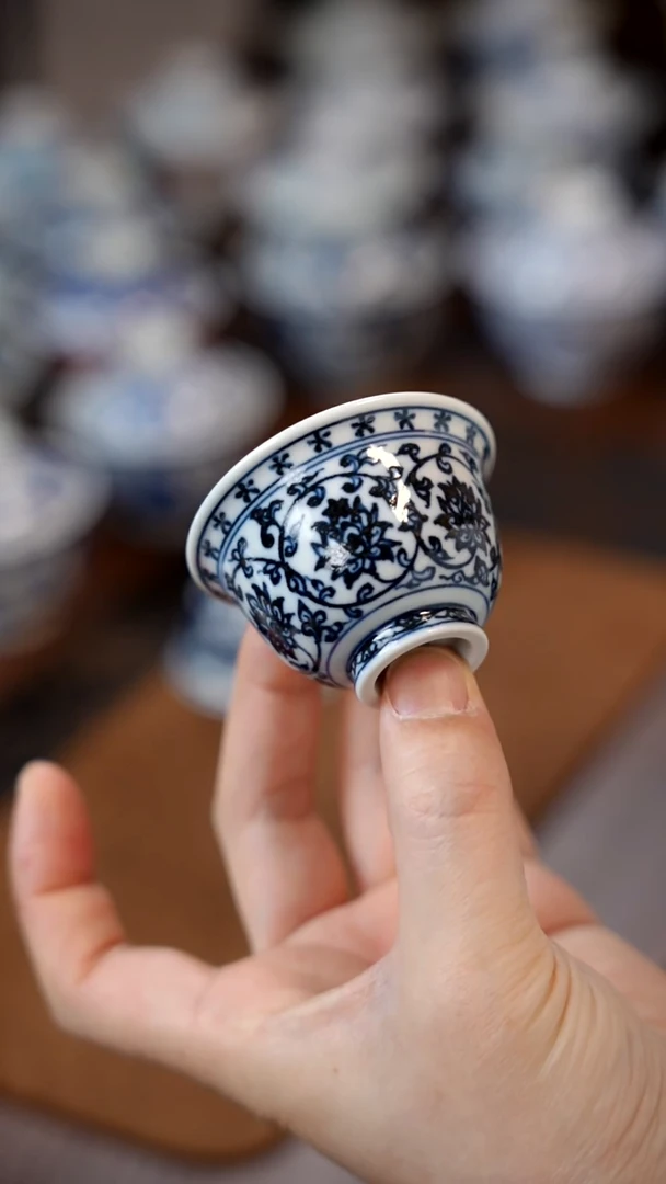 【闪购商品】缠枝小压手11111111111