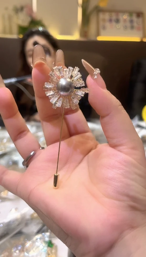 锆石铁合金精品饰界