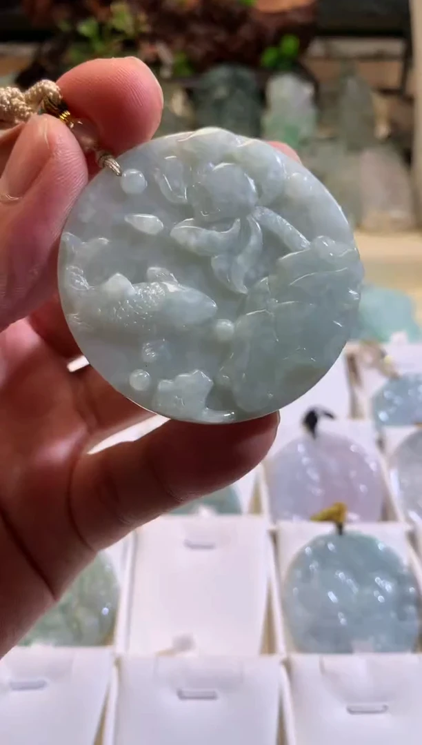 翡翠未镶嵌颈饰5/10/046