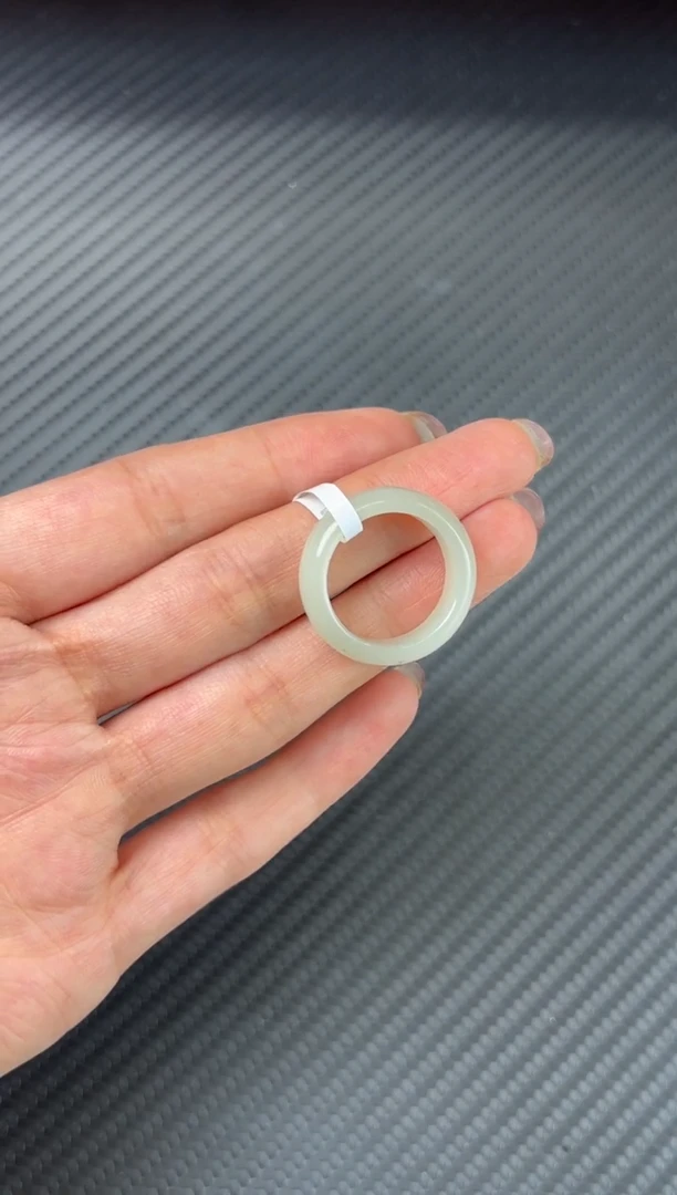 未镶嵌戒圈和田玉且末近矿微色差20Mh